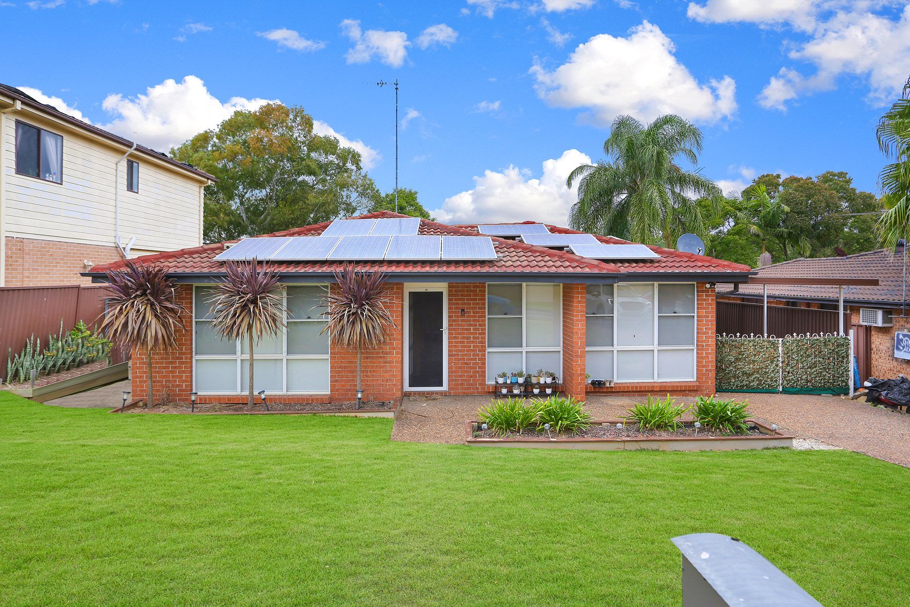 DA APPROVED DUAL OCCUPANCY | 561m² | 4 BED + GRANNY FLAT | MINCHINBURY